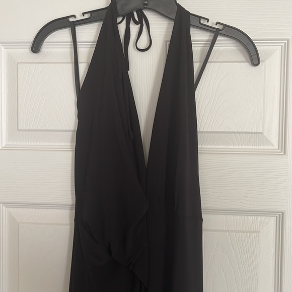 Windsor Large black and red high slit gown formal - Picture 3 of 7